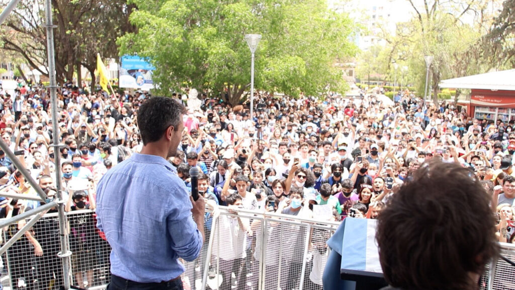 Martin Menem diputado de la provincia de la Rioja junto a Javier Milei